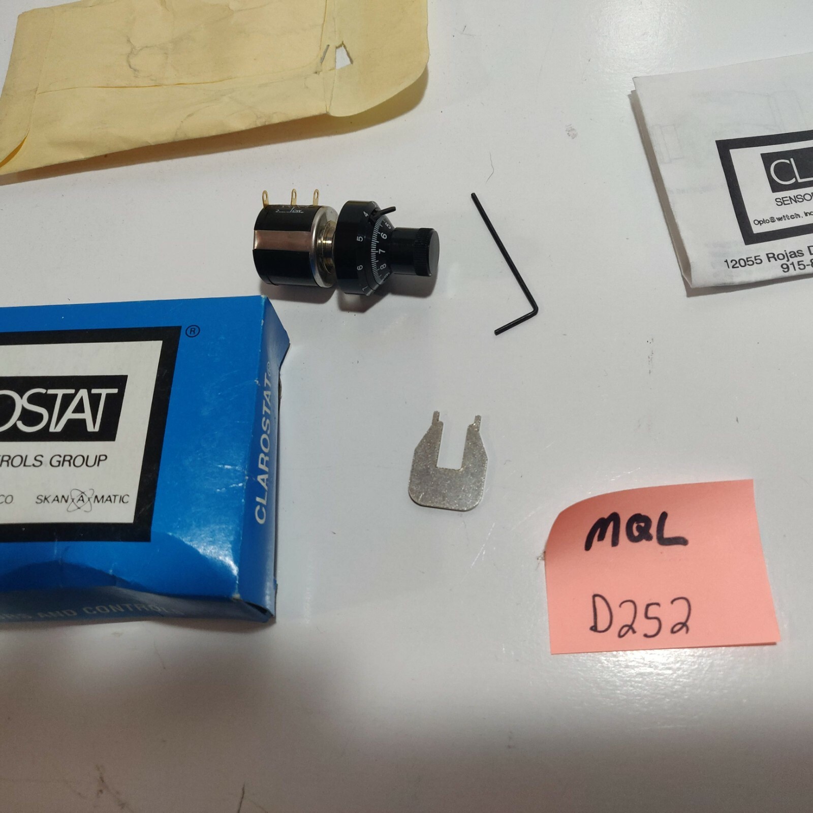 NEW CLAROSTAT P49002 electric switch