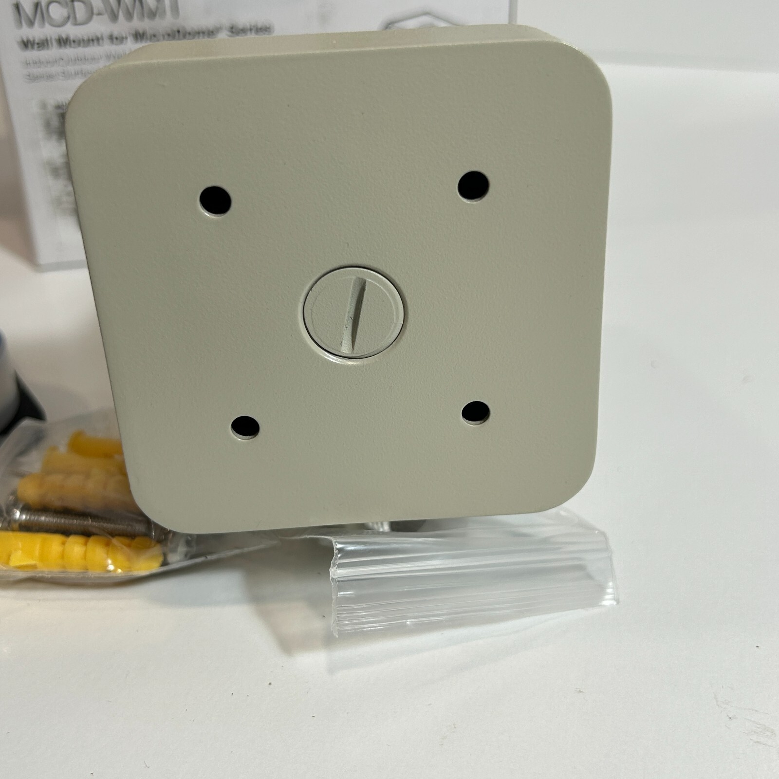 Arecont Vision MicroDome Wall mount Surface Mount IP Cameras MCD-WMT - Image 6